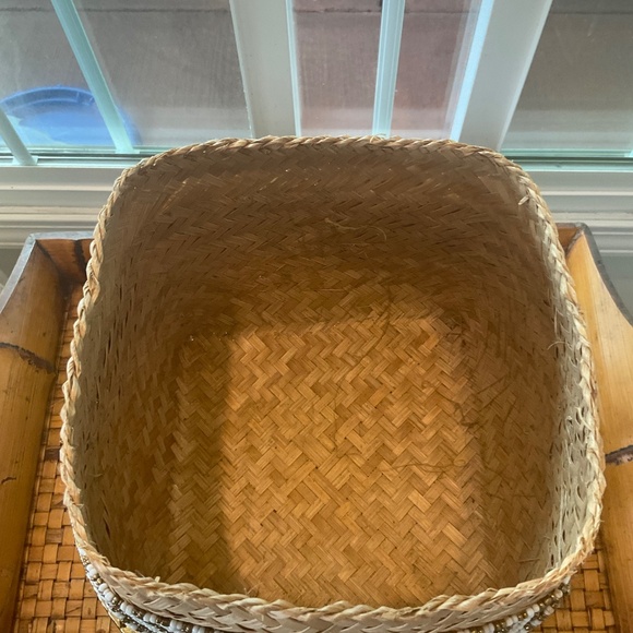 Beautiful Large Beaded Offering Basket With Cover - Picture 3 of 9